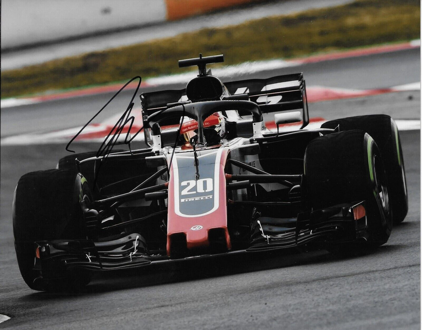 Photo 8x10 signée Kevin Magnussen Formule 1 Haas Racing #7 2018 Original