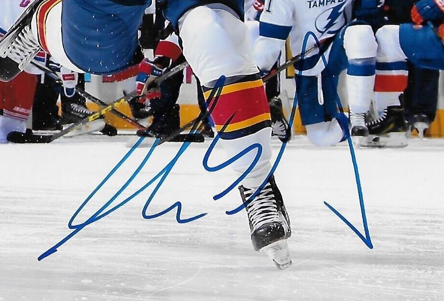 Photo autographiée 8x10 signée Aaron Ekblad des Panthers de la Floride #3