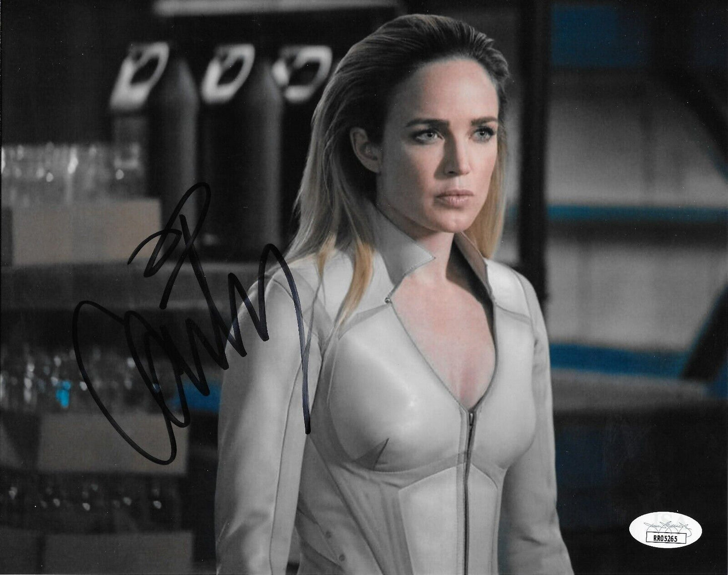 Photo originale 8x10 signée Caity Lotz Sara Lance n°1 avec authentification JSA
