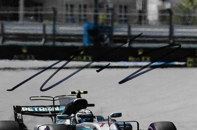 Signed Valtteri Bottas Mercedes AMG Petronas Formula 1 8x10 Photo #6 Original