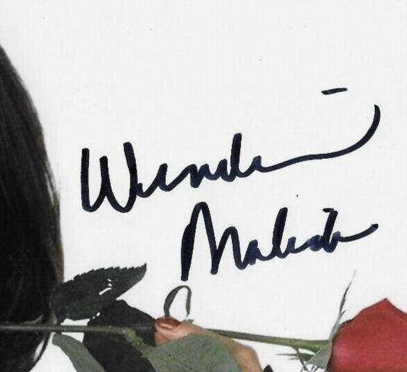Signed Wendie Malick Hot in Cleveland Autographed 8x10 Photo #2 Original