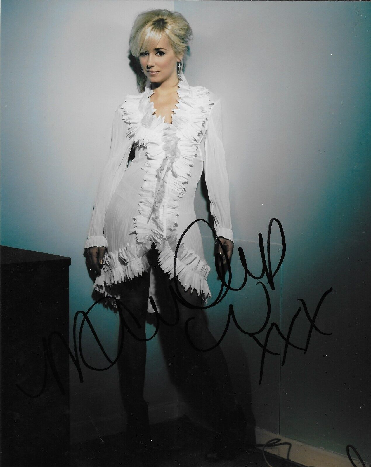 Photo autographiée 8x10 de l'actrice et réalisatrice Mariloup Wolfe #2 Original