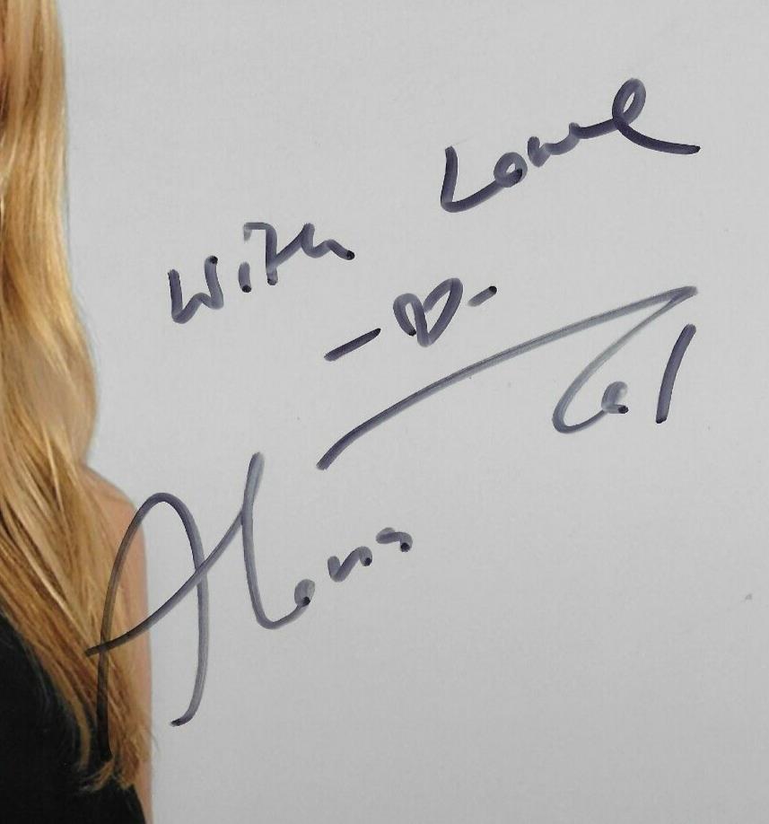 Photo 8x10 autographiée par Alona Tal Seal Team Stella #3 Original