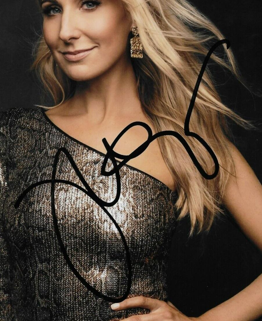 Photo autographiée 8x10 de la comédienne Nikki Glaser n°4 originale