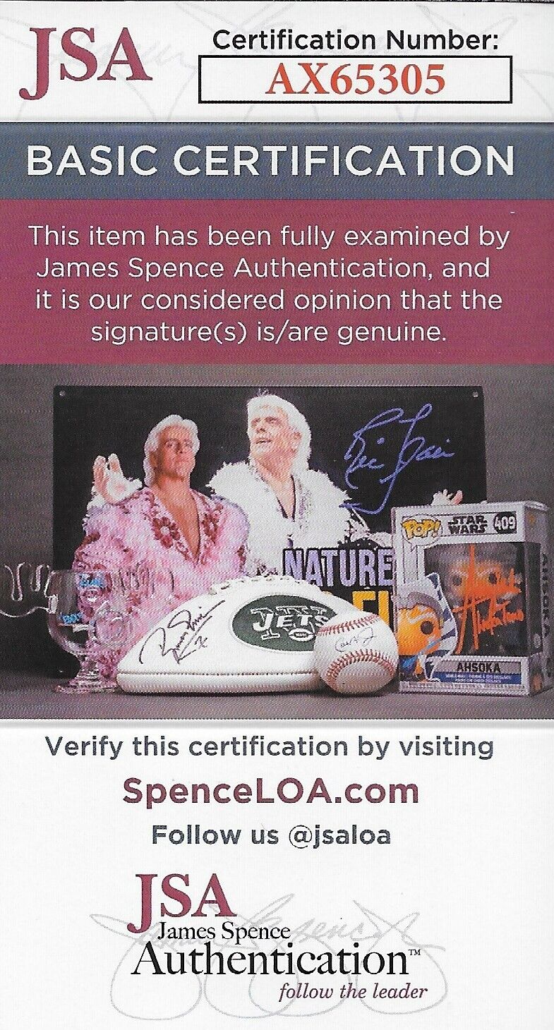 Signed Daisy Edgar Jones Normal People 8x10 Photo #4 with JSA Authentication