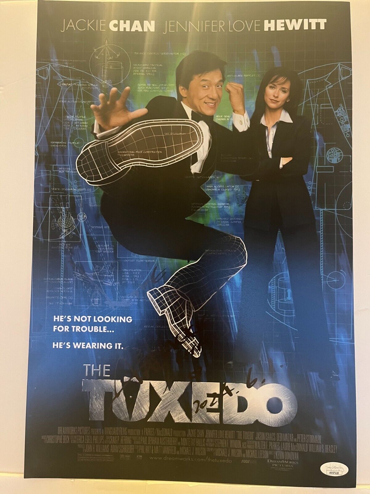 Photo signée Tuxedo 12x18 de l'acteur Jackie Chan JSA
