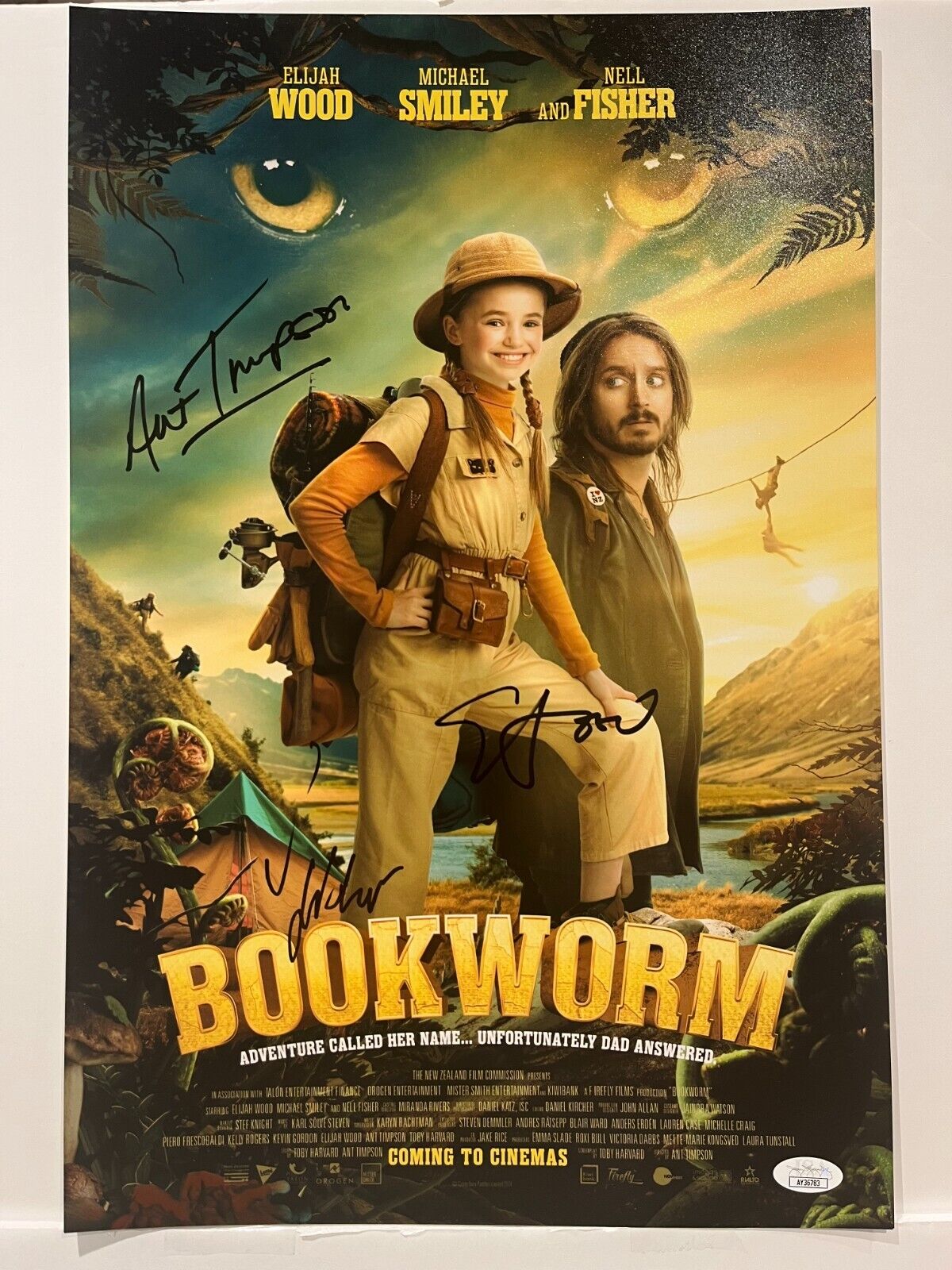 Photo signée Bookworm 12x18 Elijah Wood Nell Fisher Ant Timpson Acteur JSA