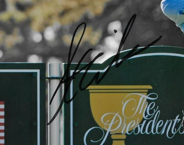 Signed Steve Stricker PGA Golf Autographed 8x10 Photo #1 Original