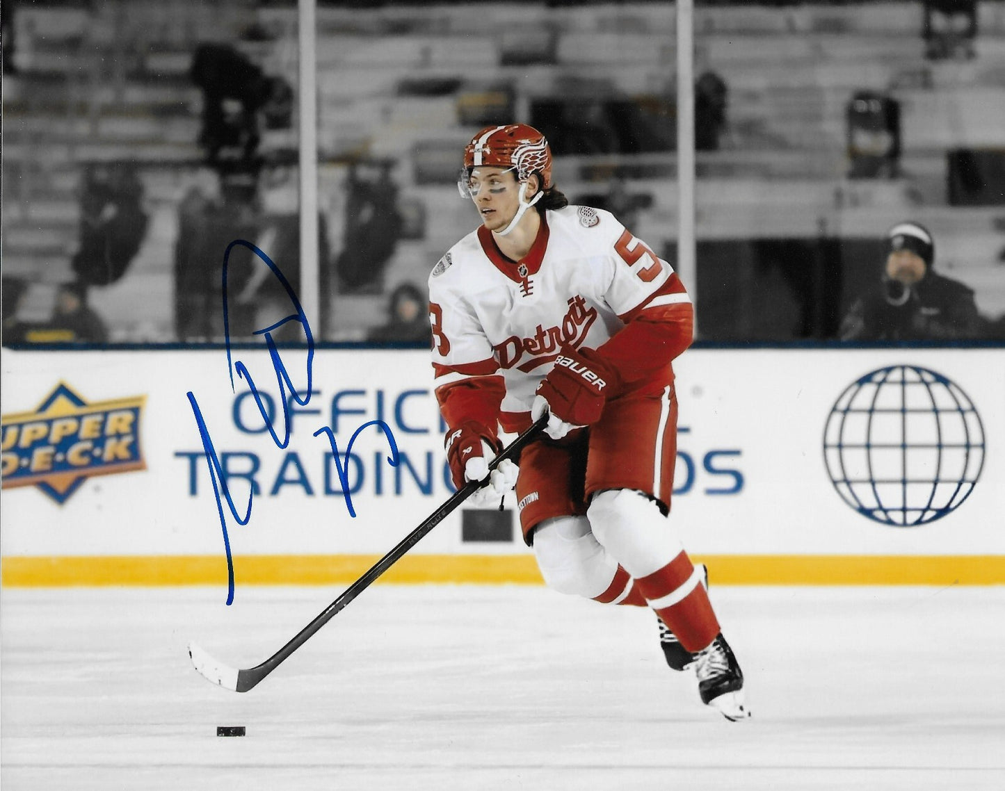 Signed Jonatan Berggren Detroit Red Wings Outdoor Classic 8x10 Photo #2 Original