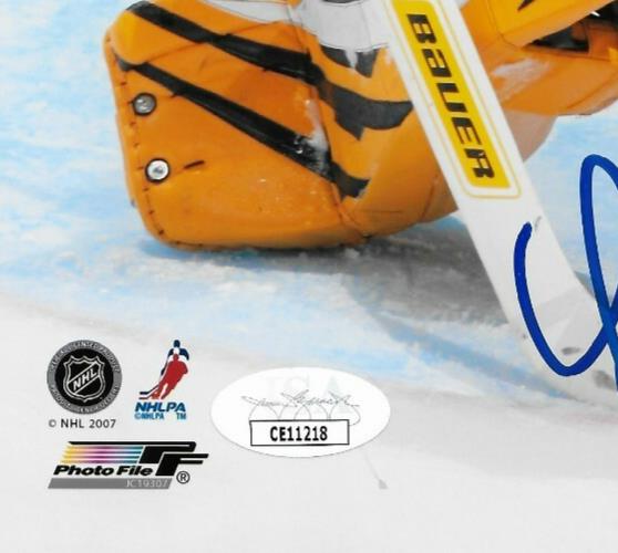 Signed Tim Thomas Boston Bruins 8x10 Photo #2 with JSA Authentication