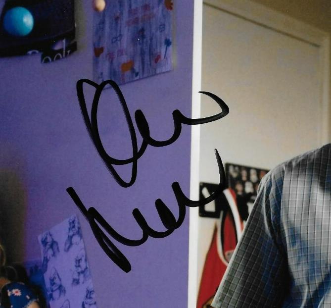 Signed Kevin Nealon Aliens in the Attic Autographed 8x10 Photo #6 Original