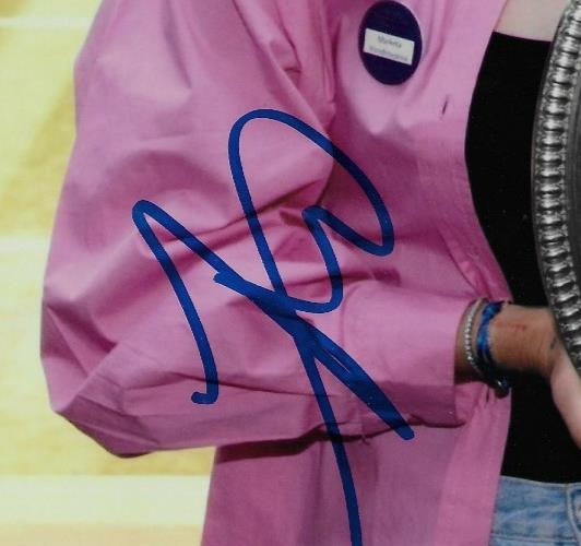 Signed Marketa Vondrousova Wimbledon 2023 Autographed 8x10 Photo #7 Original