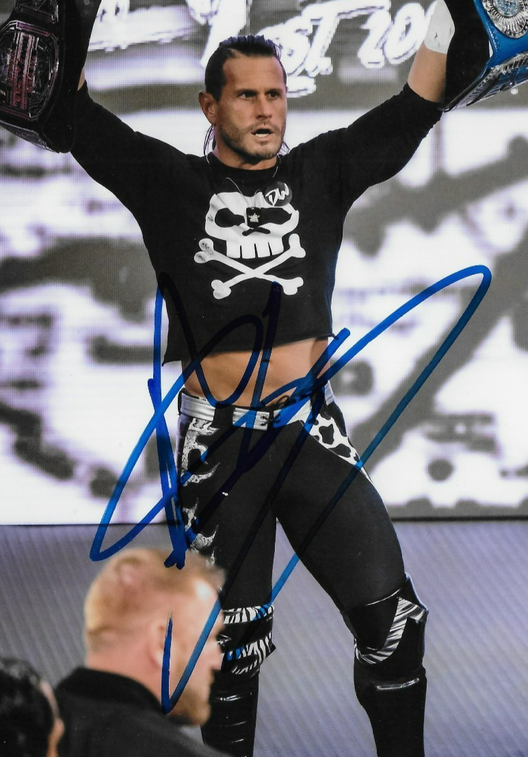 Signed Motor City Machine Guns Alex Shelley Chris Sabin WWE 8x10 Photo Original