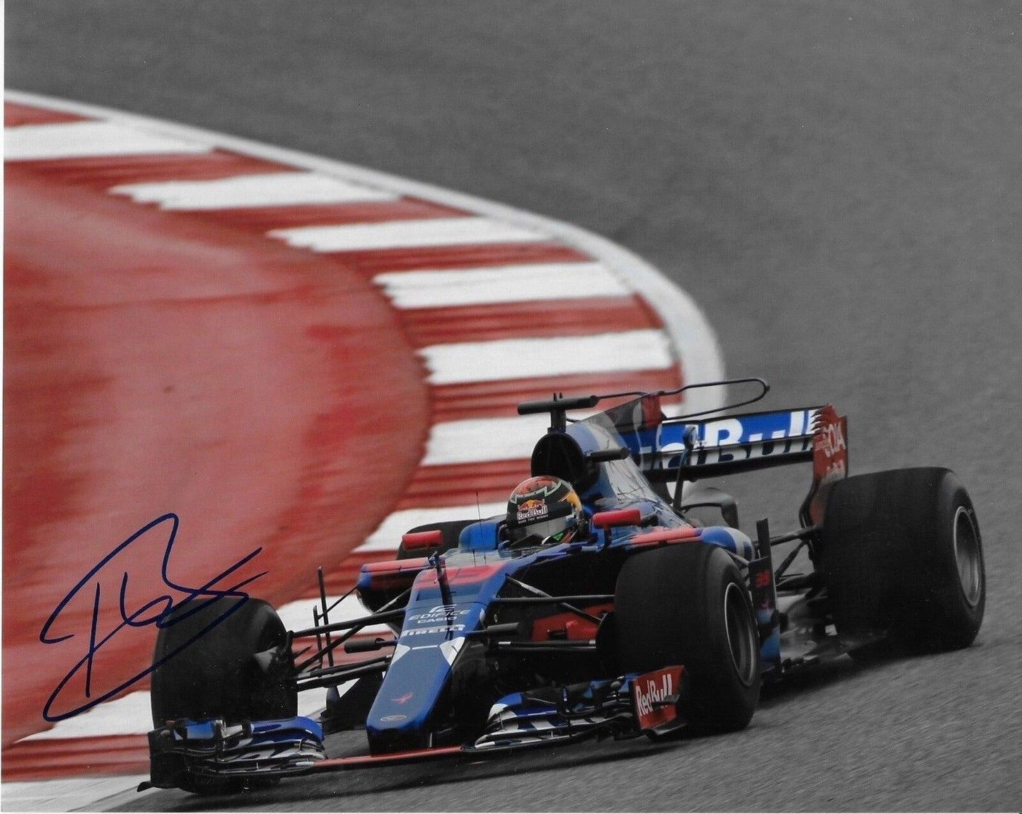 Autographed Toro Rosso driver Brendon Hartley signed 8x10 Photo Formula 1 2018 9