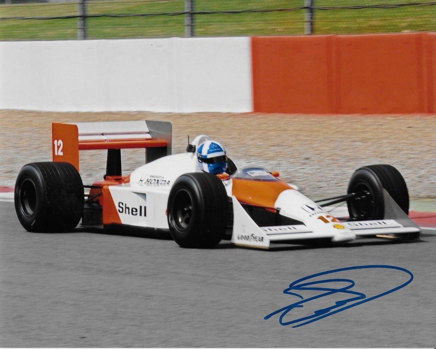 Autographed Formula 1 Driver David Coulthard 8x10 Photo Original