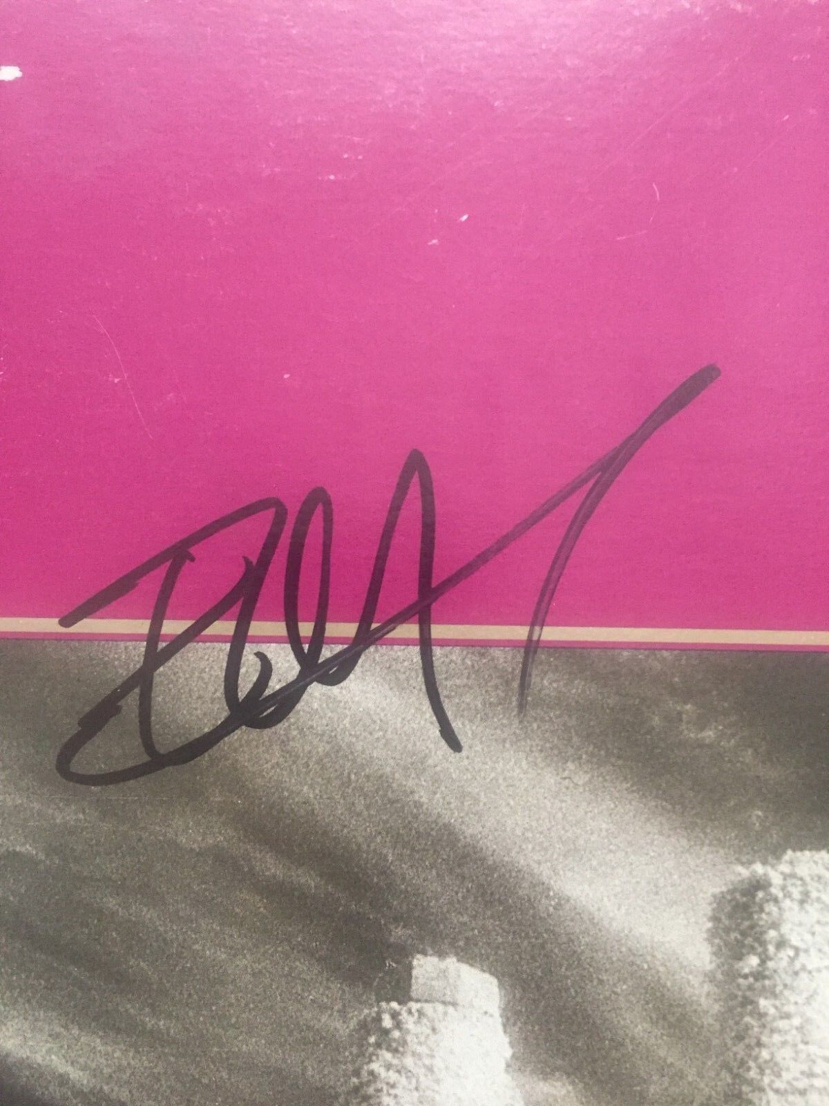 Vinyle autographié U2 The Unforgettable Fire signé par Edge certifié par Beckett