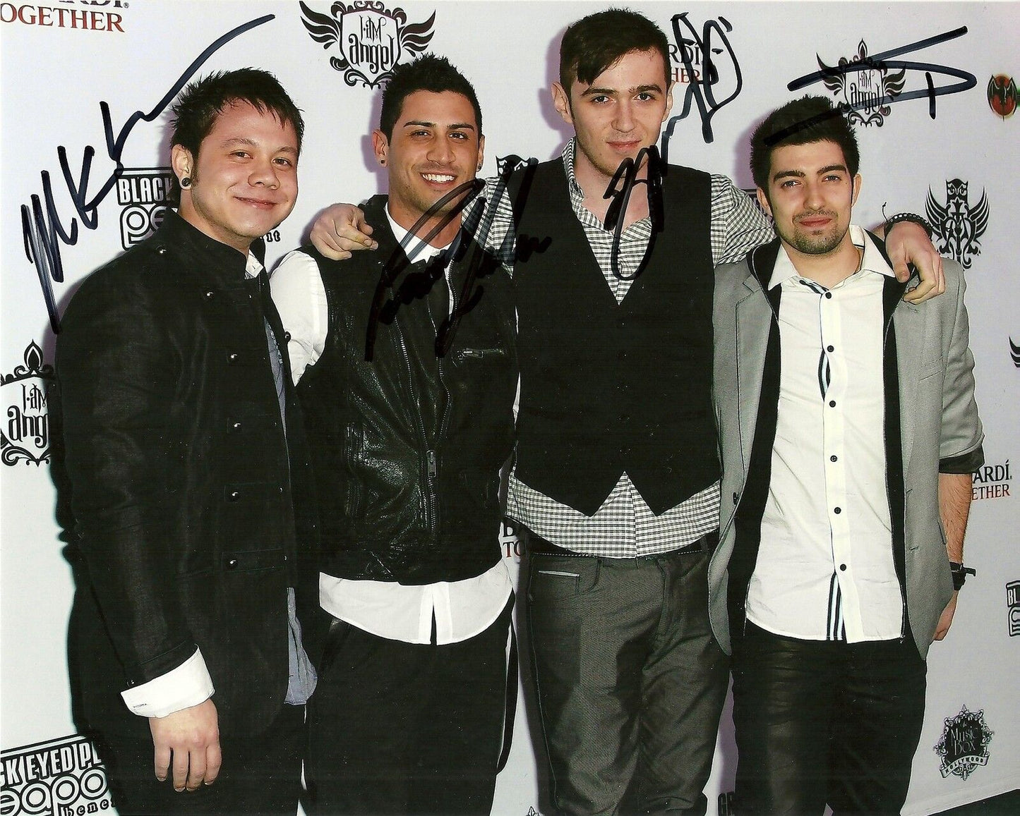 Autographed Neverest The Chase 8x10 Photo