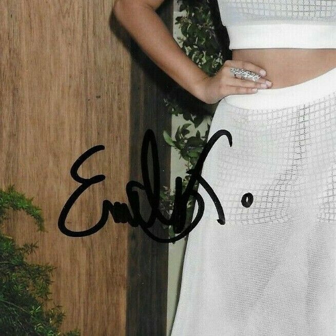 Signed Emily Tosta Actress Autographed Party of Five 8x10 8x10 Photo #3 Original