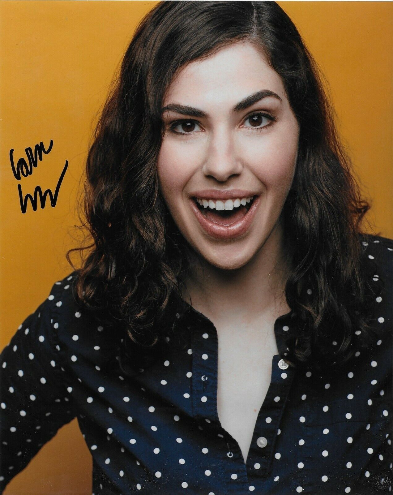 Autographe de la comédienne Cara Connors signé 8x10 Any Given Weeknight