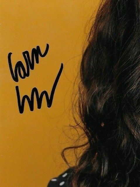 Autographe de la comédienne Cara Connors signé 8x10 Any Given Weeknight