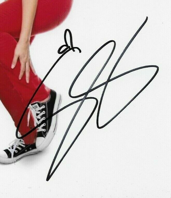 Autographed Actress Comedian Sara Tiana 8x10 Photo 3