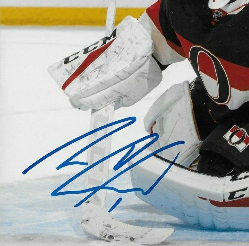 Photo autographiée 8x10 du gardien de but des Sénateurs d'Ottawa Mike Condon