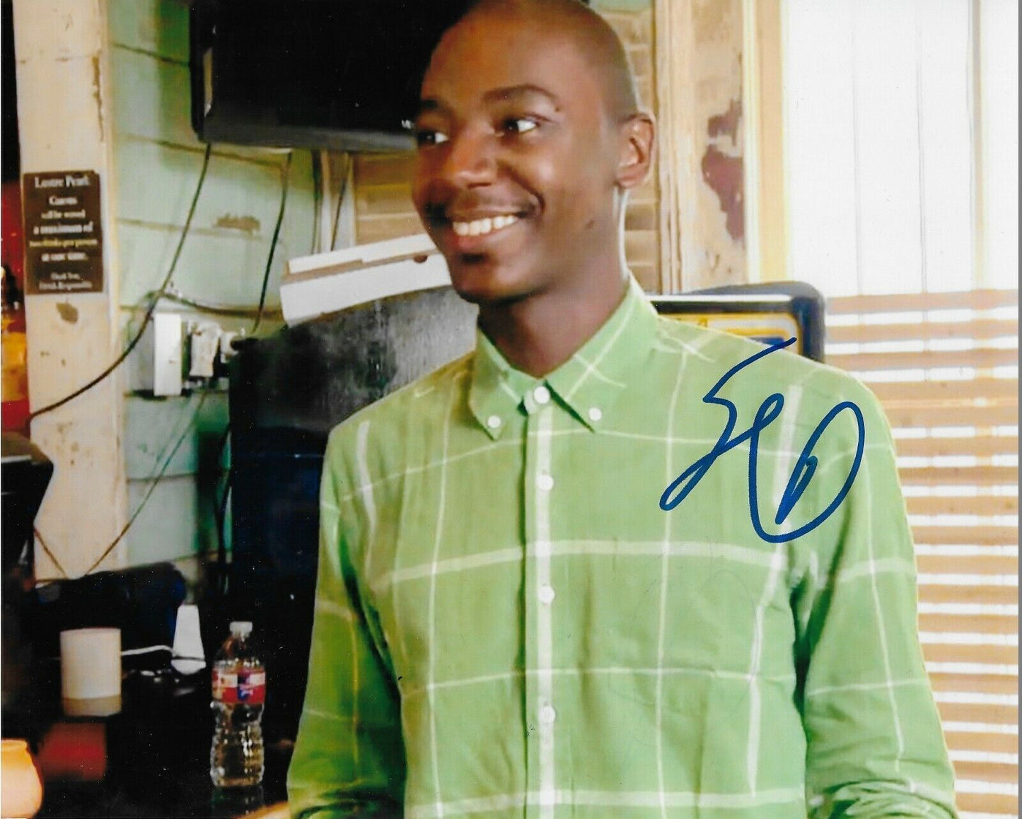 Photo 8x10 autographiée par Jerrod Carmichael Neighbors #2