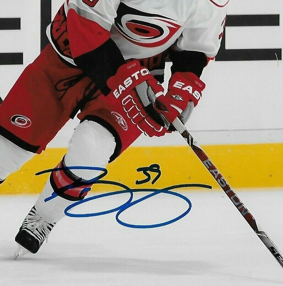 Photo originale autographiée de Patrick Dwyer des Hurricanes de la Caroline 8x10