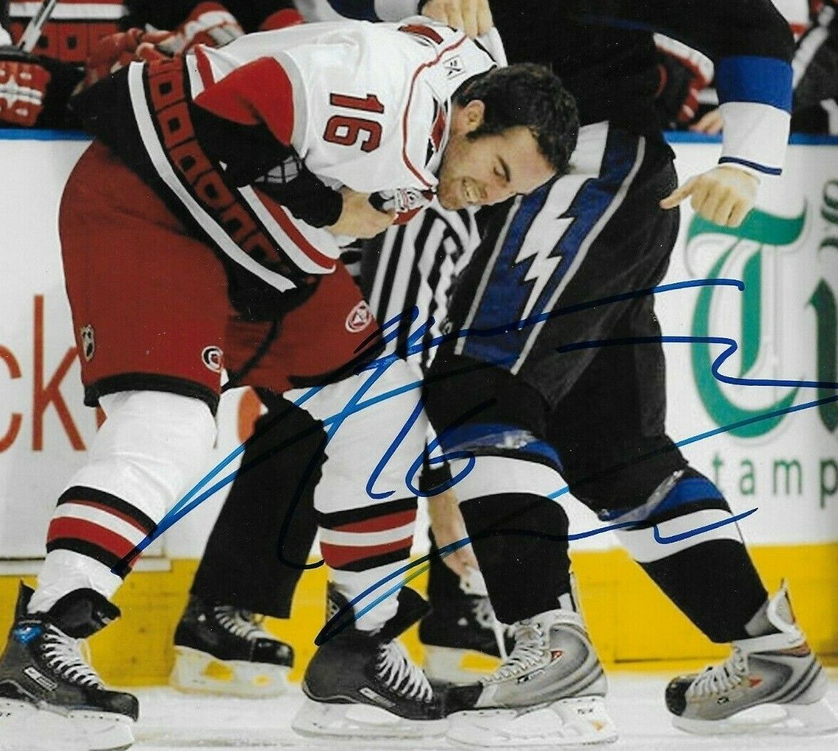 Photo autographiée de 8 x 10 pouces d'Andrew Ladd des Hurricanes de la Caroline