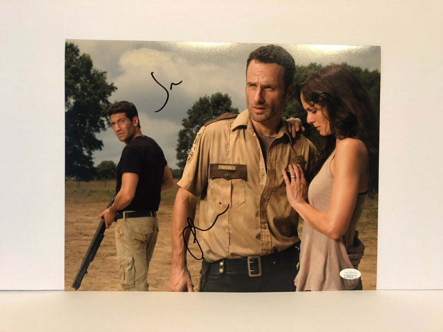 Autographed Jon Bernthal Sarah Wayne Callies signed Walking Dead 11x14 JSA cert