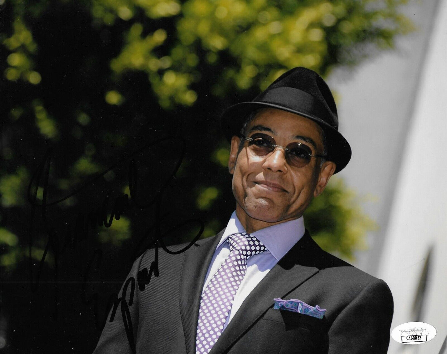 Photo Breaking Bad 8x10 autographiée par Giancarlo Esposito n°2