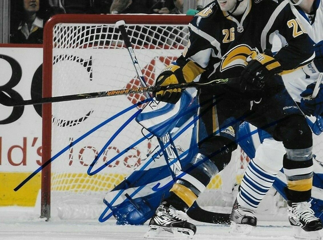 Autographed Buffalo Sabres Thomas Vanek 8x10 Photo Original
