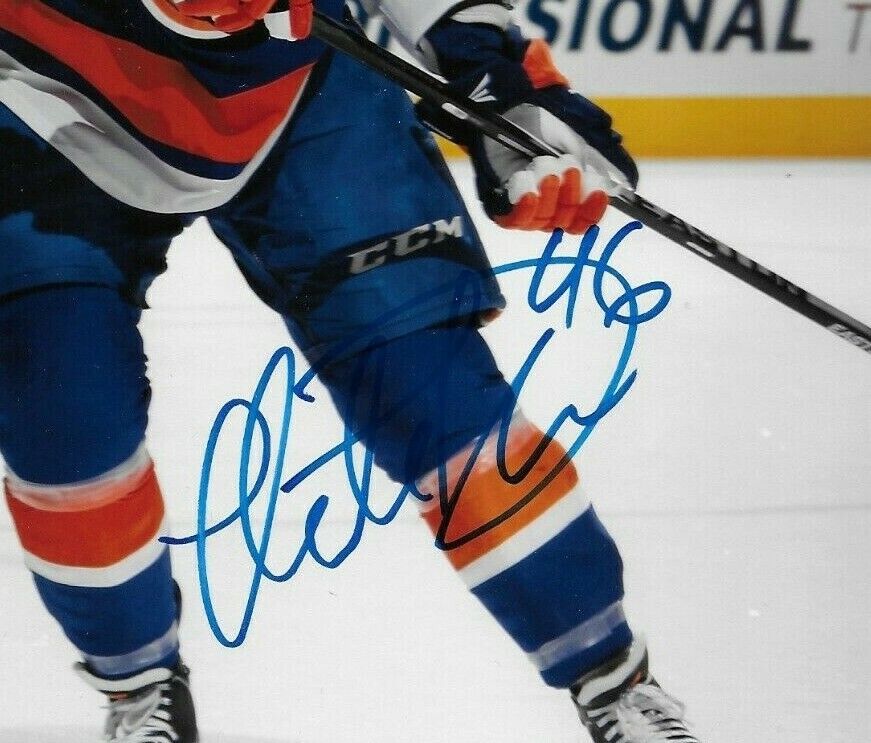 Photo autographiée de Matt Donovan des Islanders de New York 8x10 Original #3