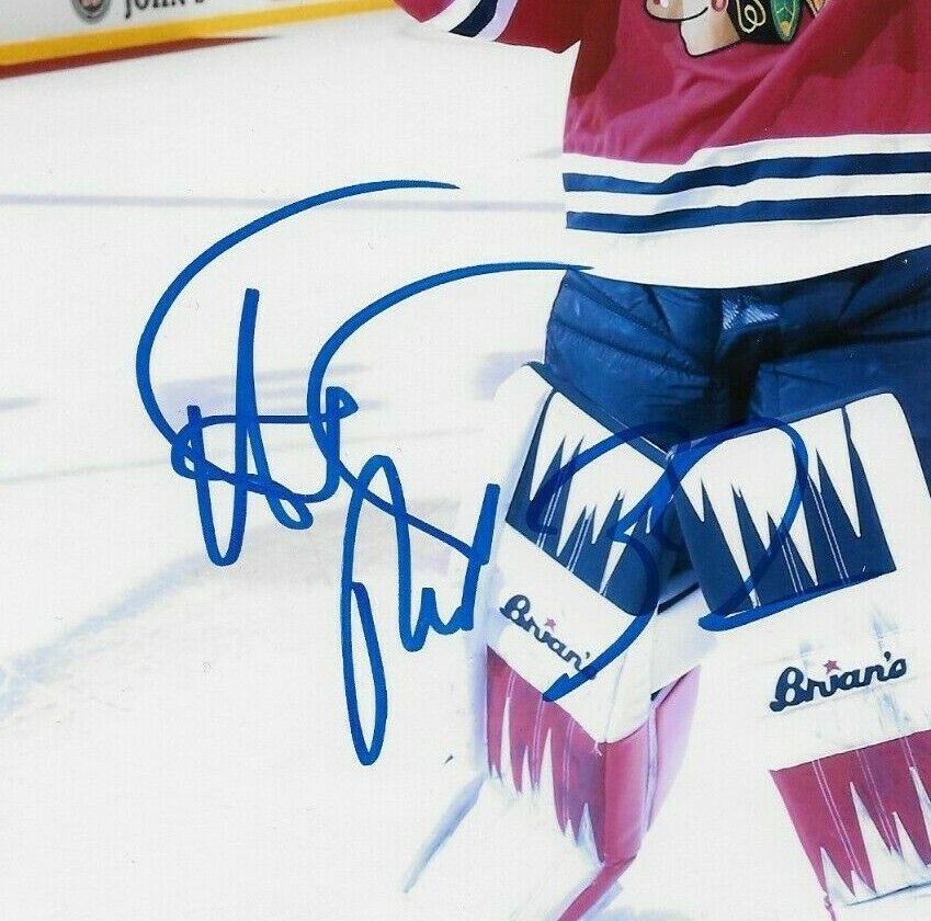 Photo originale dédicacée des Blackhawks de Chicago Antti Raanta 8x10 Coupe Stanley