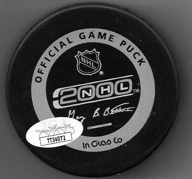 Auto. Detroit Red Wings Alex Delvecchio Official Game Puck w JSA Authentication