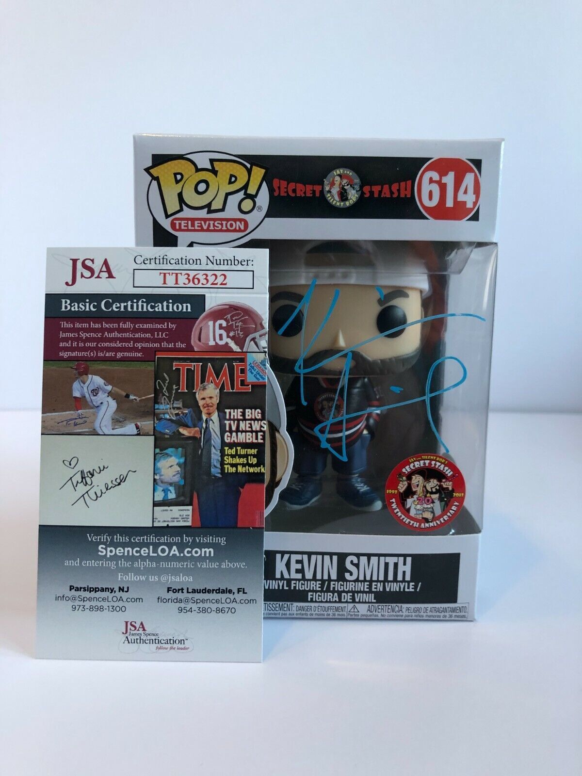 Autographed Kevin Smith signed Pop Funko JSA certified clerks, dogma, silent Bob