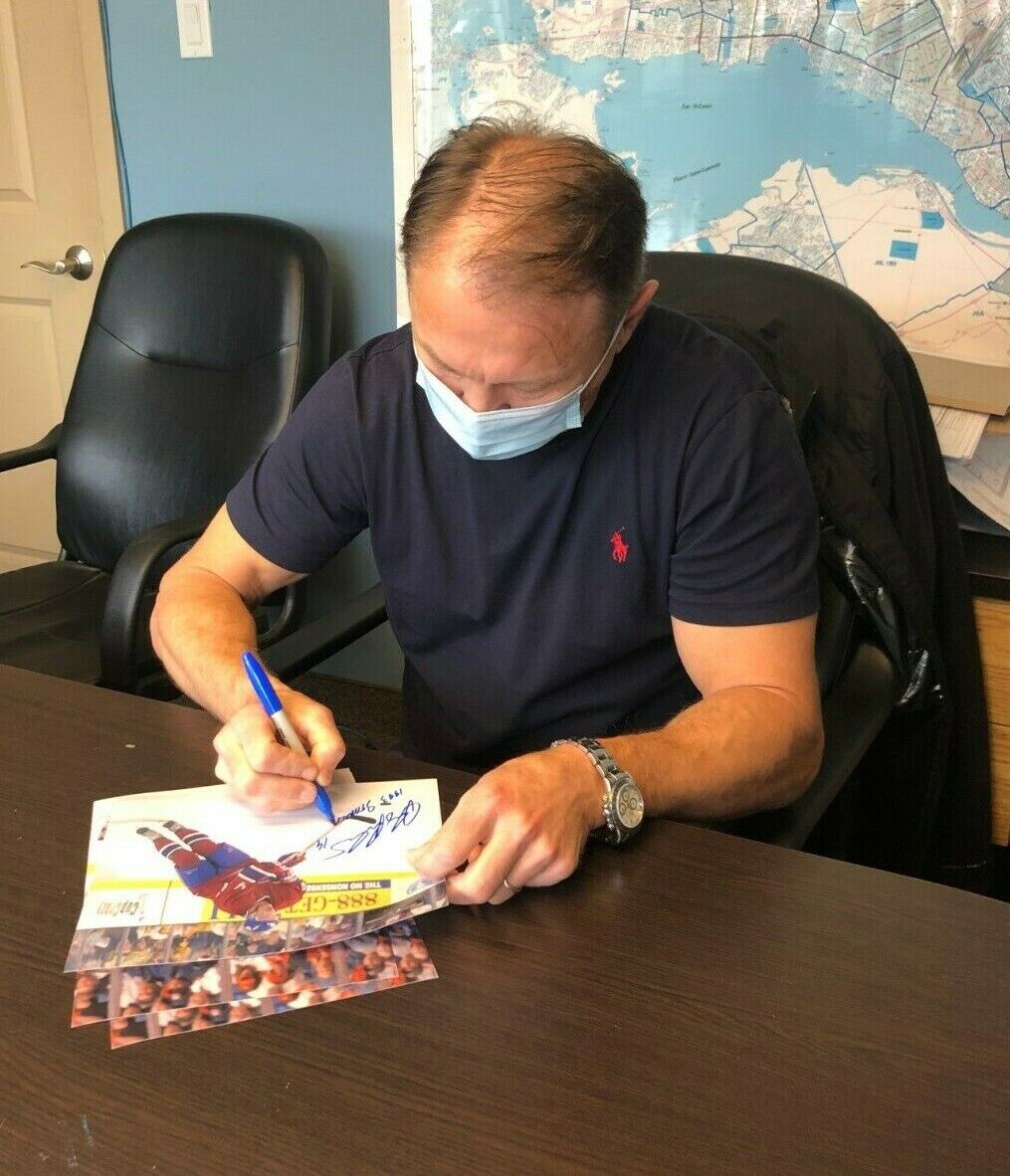 Photo 8x10 autographiée par Oleg Petrov des Canadiens de Montréal #5 Original