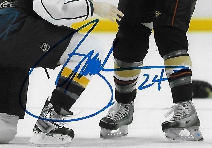 Autographed Anaheim Ducks Brad May 8x10 Photo #5 Original