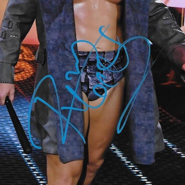Photo autographiée WWE NXT 8x10 signée par Ridge Holland #7 Original