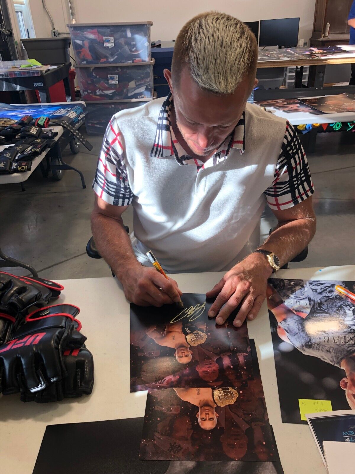 Photo 8x10 autographiée du membre du Temple de la renommée de l'UFC Georges St Pierre #3 Original avec JSA