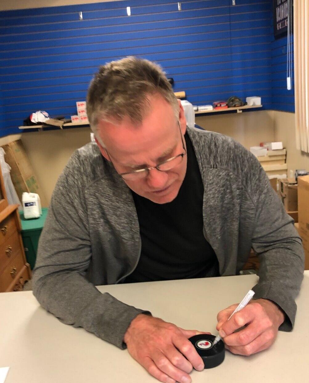 Rondelle de hockey autographiée par Gord Donnelly des Nordiques de Québec