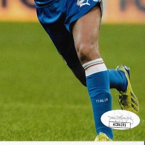 Auto. Domenico Criscito Italie Toronto FC 8x10 Photo #4 avec authentification JSA