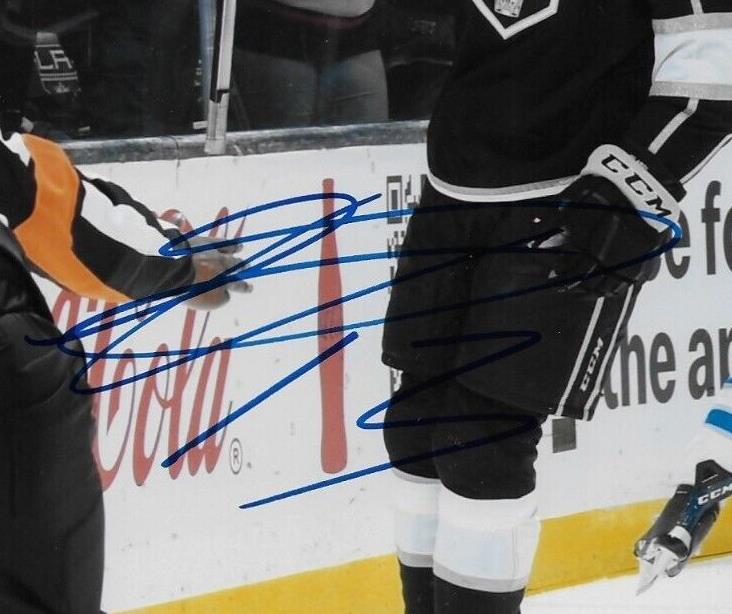 Autographed Los Angeles Kings Gabriel Vilardi 8x10 Photo Original