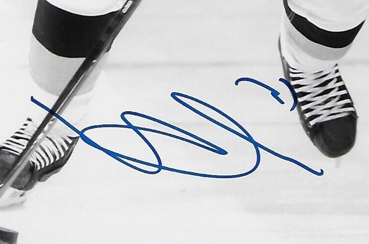 Autographed Los Angeles Kings Viktor Arvidsson 8x10 Photo Original