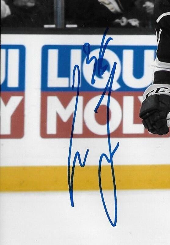 Autographed Los Angeles Kings Carl Grundstrom 8x10 Photo Original