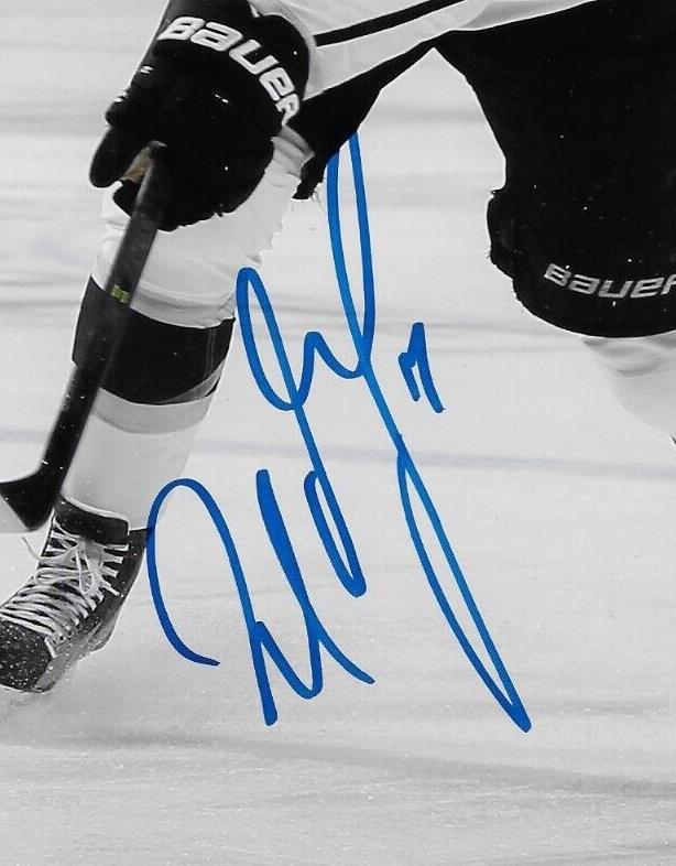 Photo originale autographiée de Milan Lucic des Kings de Los Angeles 8x10
