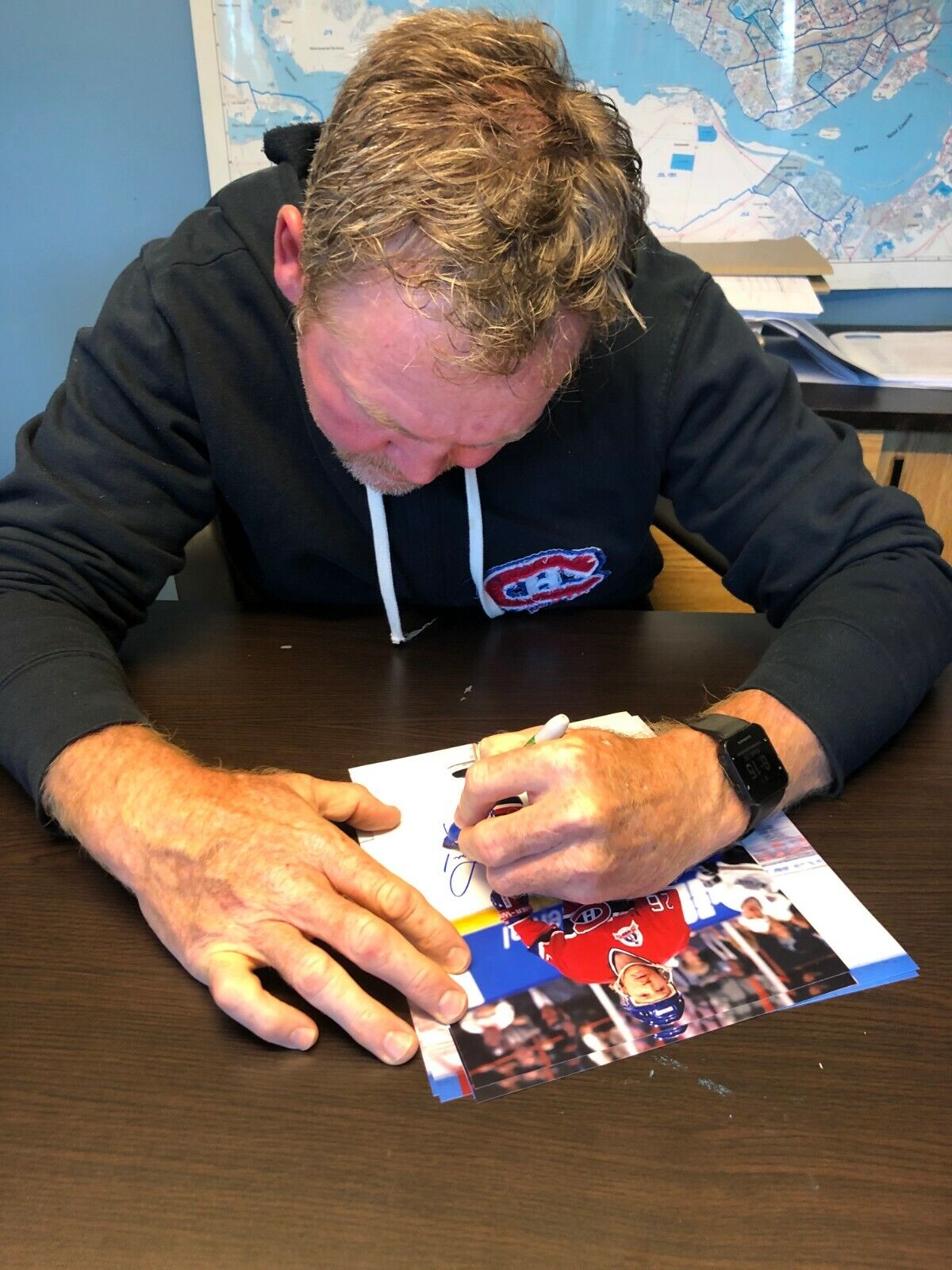 Photo autographiée #2 de Gary Leeman des Canadiens de Montréal 8x10 avec l'inscription 93 Cup
