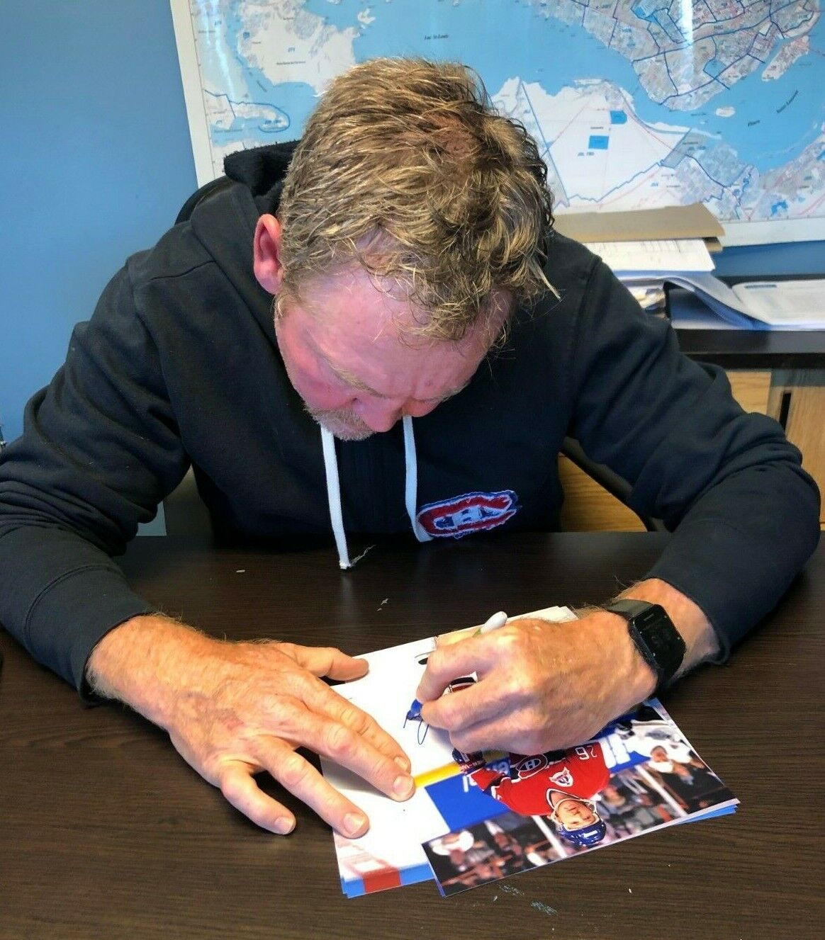 Photo autographiée #2 de Gary Leeman des Canadiens de Montréal 8x10 avec l'inscription 93 Cup