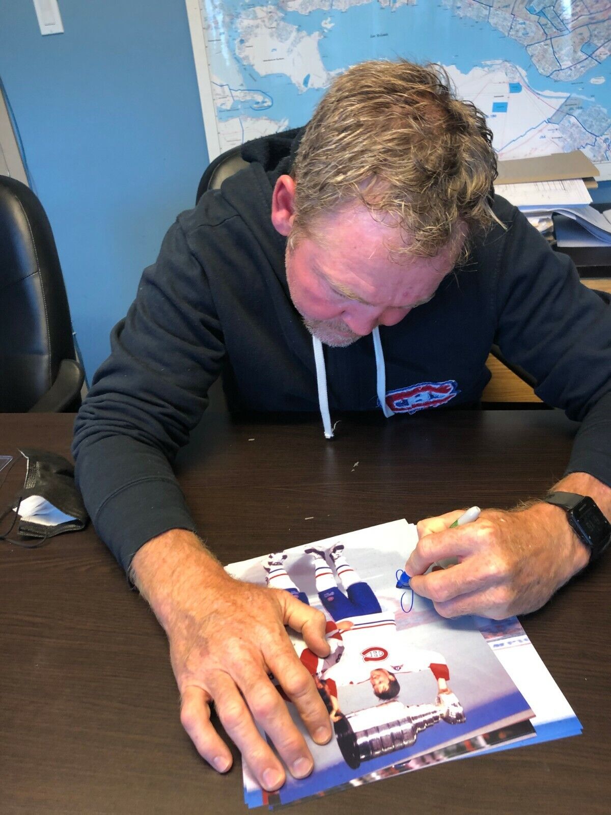 Photo autographiée #2 de Gary Leeman des Canadiens de Montréal 8x10 avec l'inscription 93 Cup