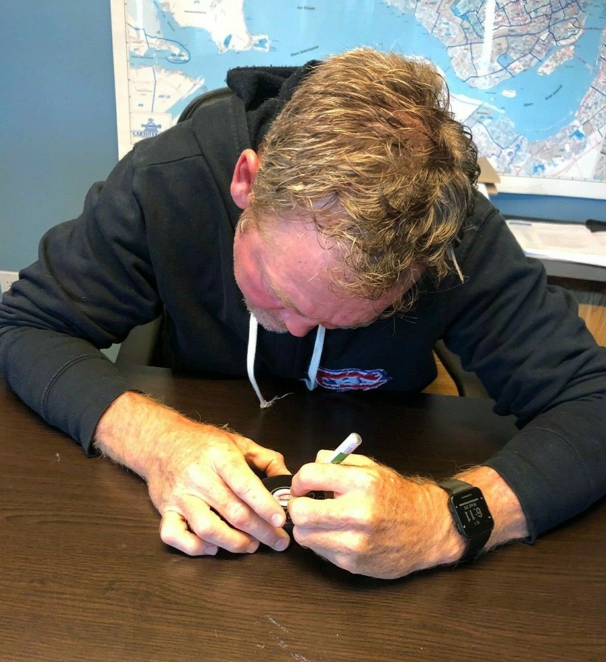 Photo autographiée #2 de Gary Leeman des Canadiens de Montréal 8x10 avec l'inscription 93 Cup